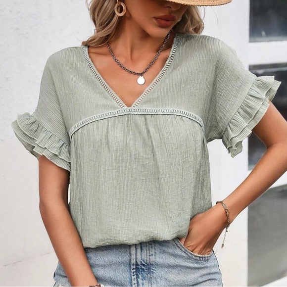 Boho Pastel Green Ruffle Sleeve Oversized Top - Picture 4 of 4